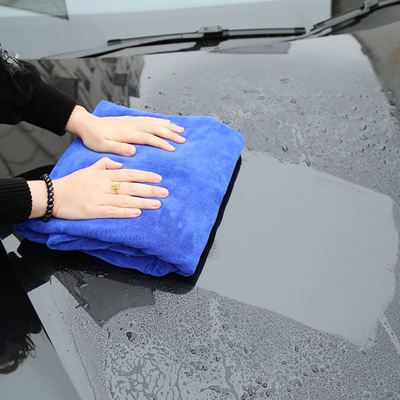 高材生与挡风玻璃上的幽默 一场关于汽车用品的意外启示